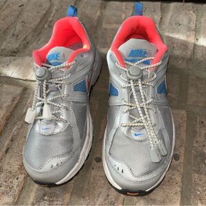 NIKE Jordans BestPlayerEver Darts Athletic Girls Tennis Shoes Size 4.5Y